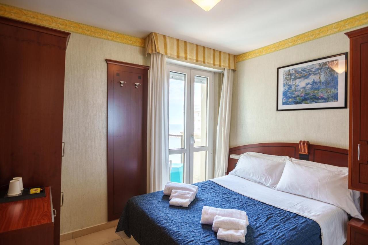 Hotel Rex Rimini Eksteriør bilde