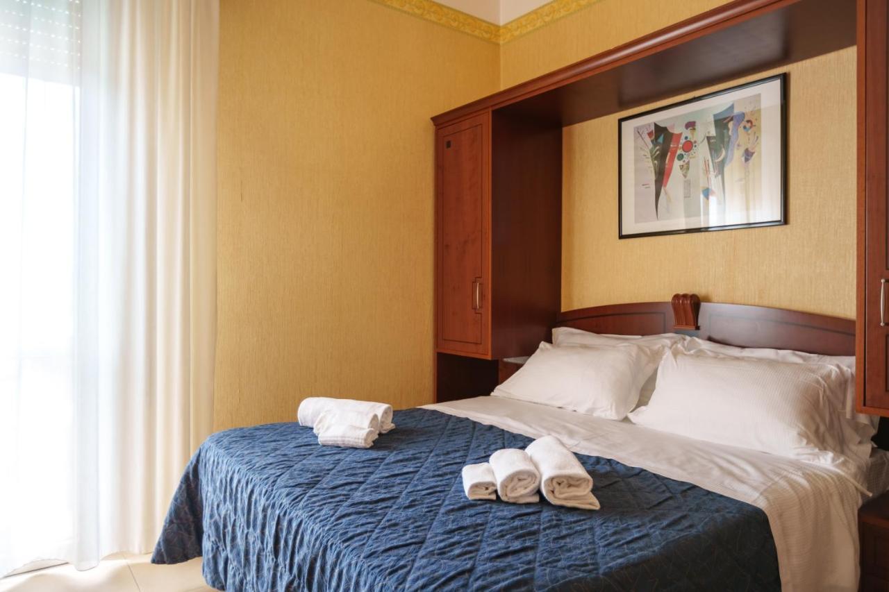 Hotel Rex Rimini Eksteriør bilde