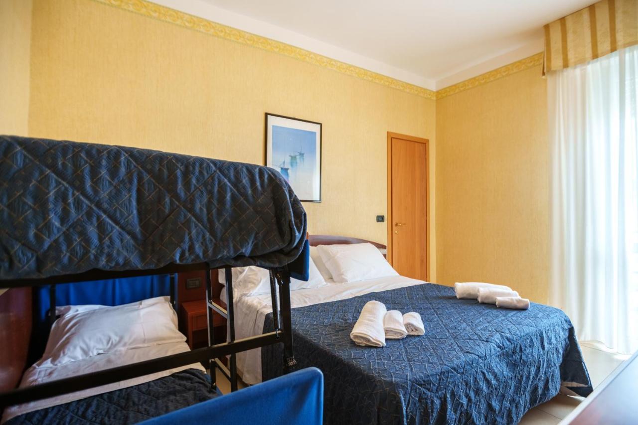 Hotel Rex Rimini Eksteriør bilde