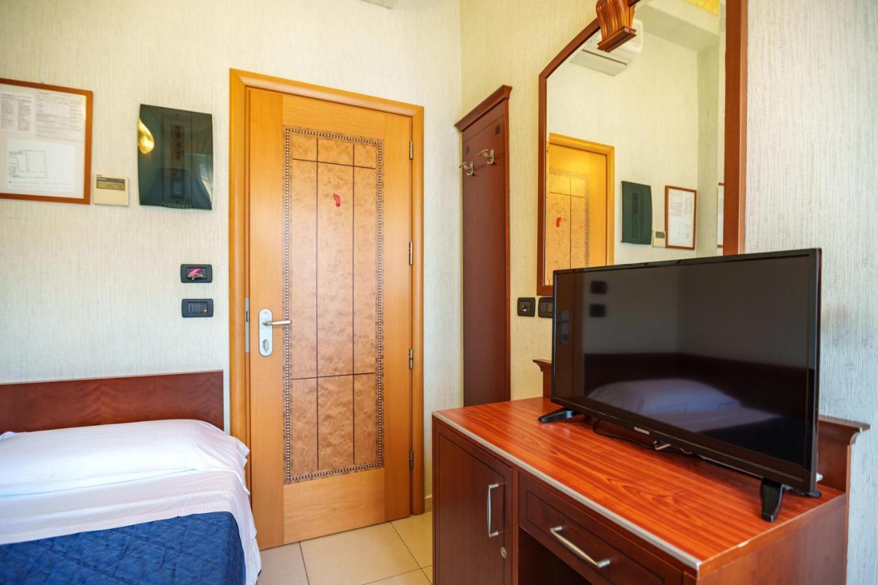 Hotel Rex Rimini Eksteriør bilde