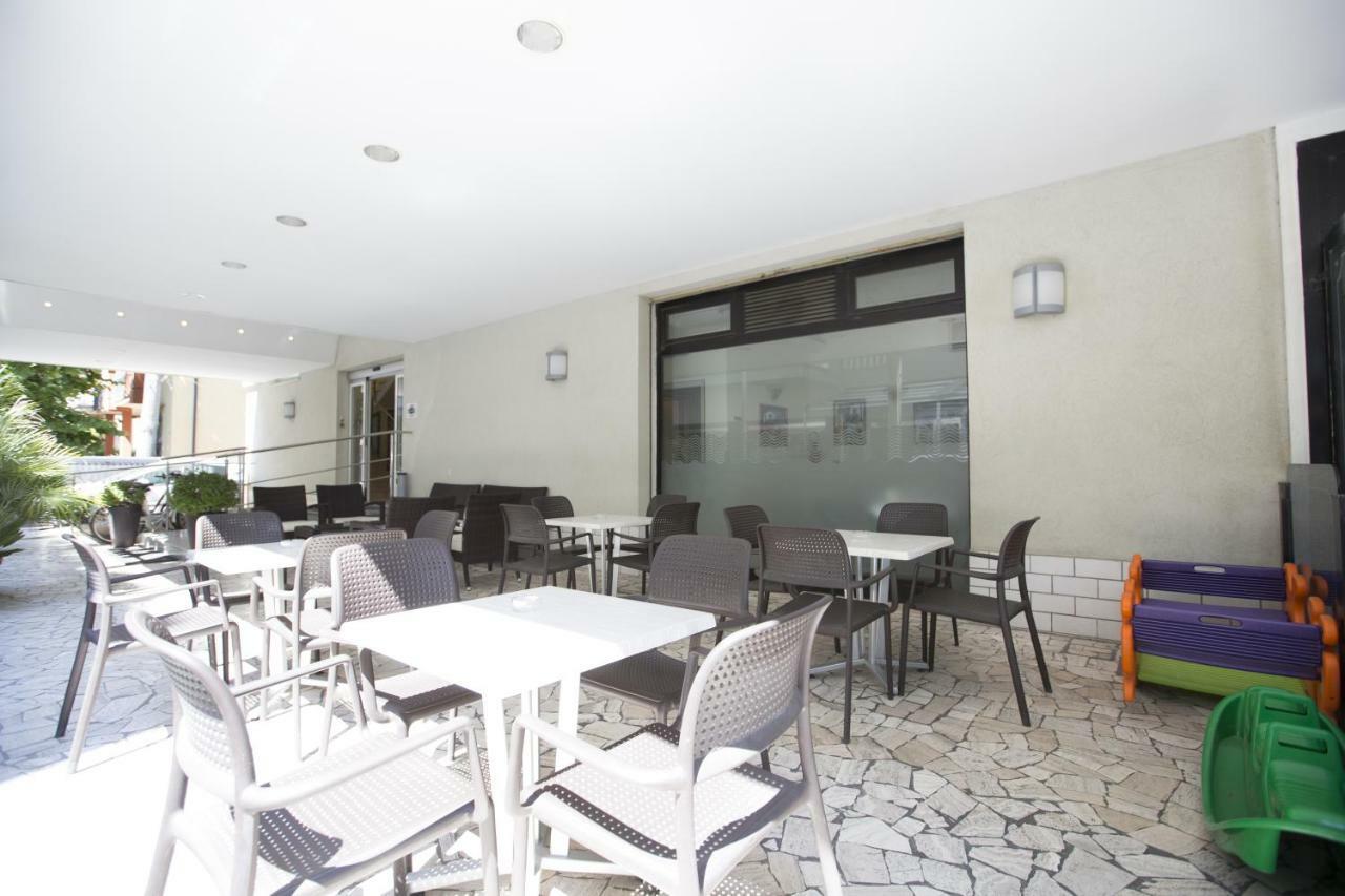 Hotel Rex Rimini Eksteriør bilde