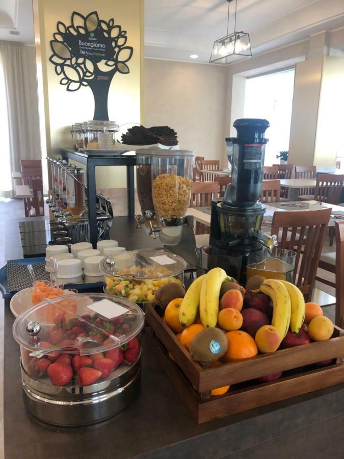 Hotel Rex Rimini Eksteriør bilde