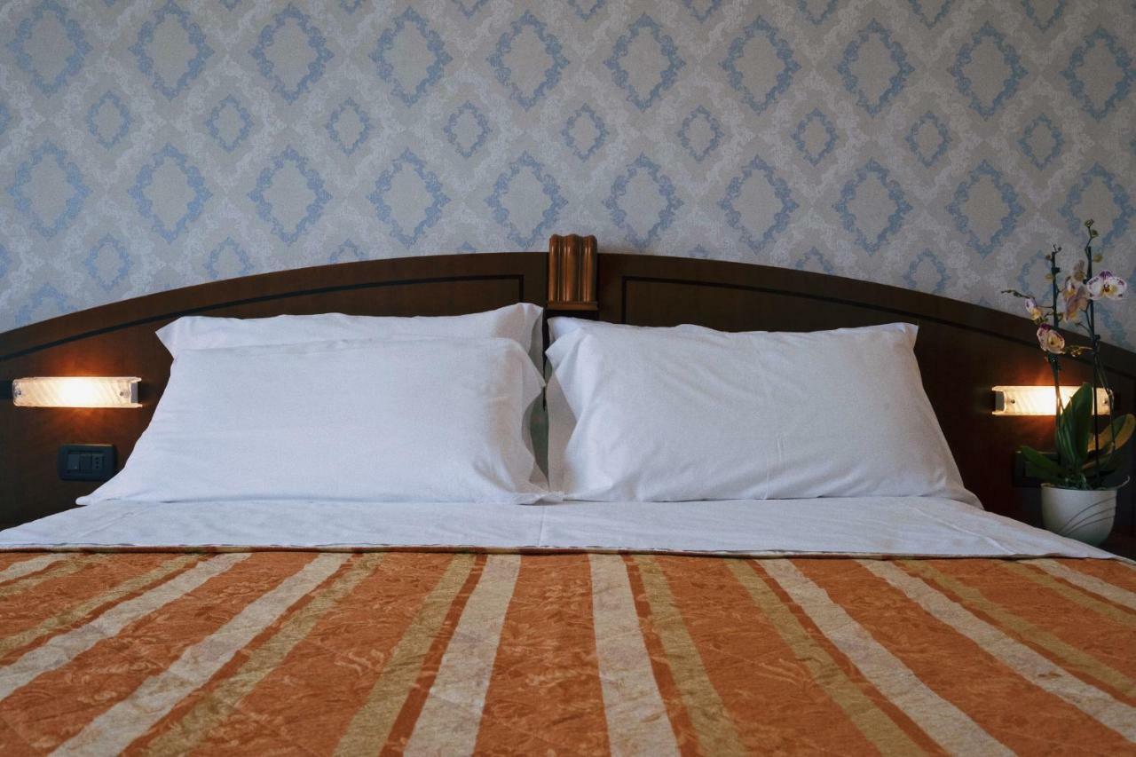 Hotel Rex Rimini Eksteriør bilde